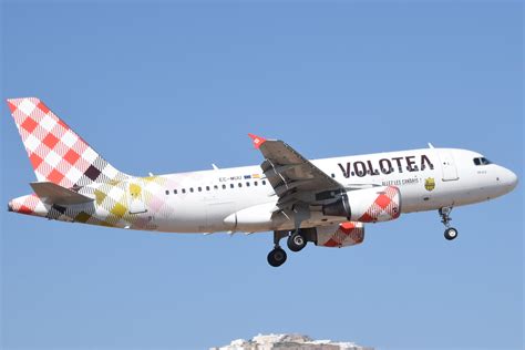 Ec Muu Volotea Allez Les Canaris Sticker A In S Flickr