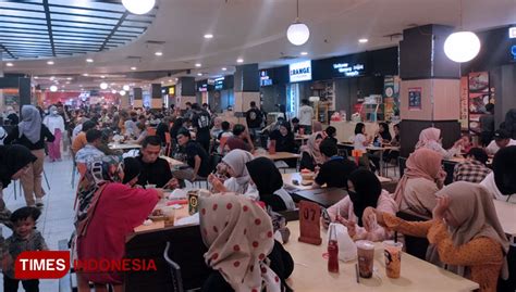 Mall Asia Plaza Dan Tee Jay Water Park Tasikmalaya Dipadati Ribuan