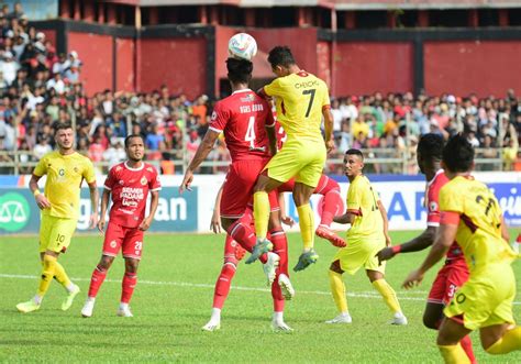 Kalah Tiga Gol Tanpa Balas Dari Semen Padang Kans Sriwijaya FC Lolos