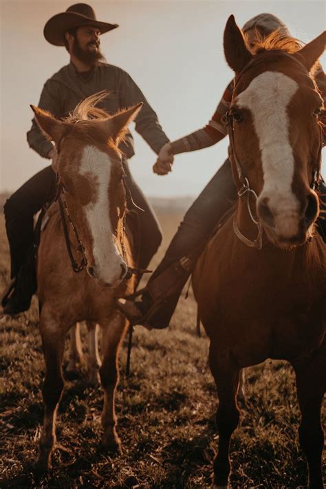Pin On Engagement Photos Ideas Couples Photography