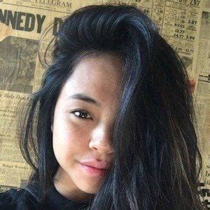 Chelsea Clark - Age, Family, Bio | Famous Birthdays