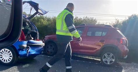 Un Herido Grave Y Dos Leves En Un Doble Accidente En La Carretera General