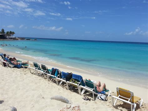 May 2015: Port of Call – St. Maarten: Visiting Maho Beach and Mullet