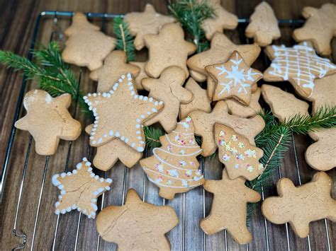 Soft Gingerbread Cookies Yummy Recipes Uk
