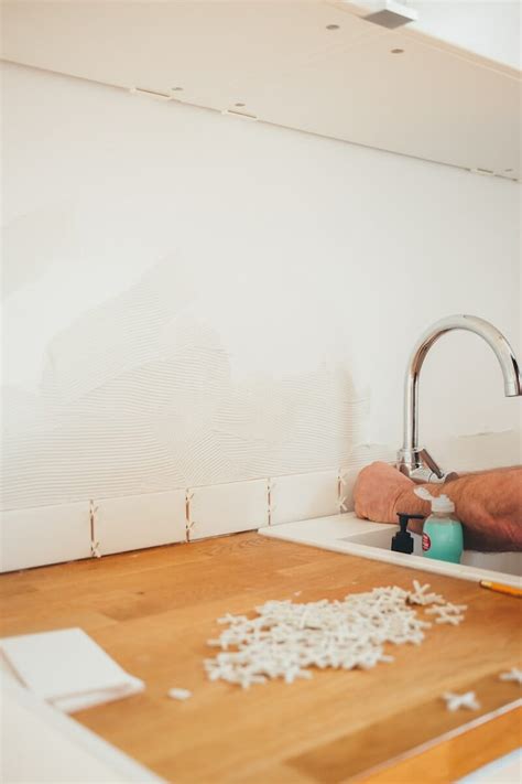 DIY Backsplash Installation: A Comprehensive Beginner's Guide | Home ...