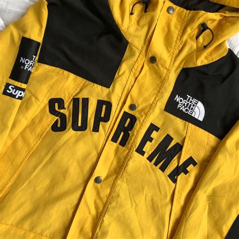 SUPREME X THE NORTH FACE ARC LOGO MOUNTAIN PARKA YELLOW S S 2019