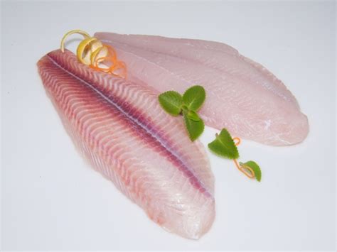 PANGASIUS FILLET SEMI TRIMMED