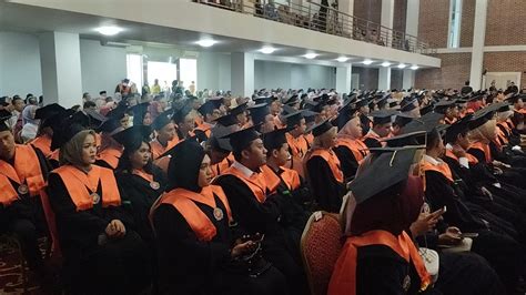 Universitas Serang Raya Gelar Wisuda Ke Lepas Wisudawan