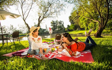 Cinco Espacios Ideales Para Hacer Un Picnic En Guadalajara