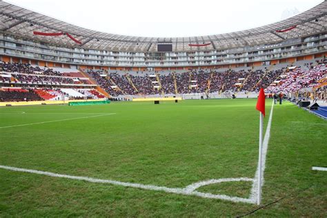 Selección Peruana Estadio Nacional La Casa De La Blanquirroja Cumple