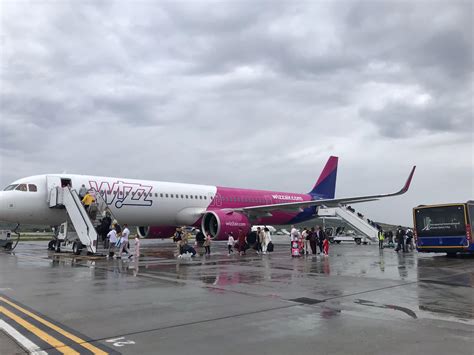 Wizz Air Va Opera N Premier Absolut Zboruri Spre Leeds De Pe