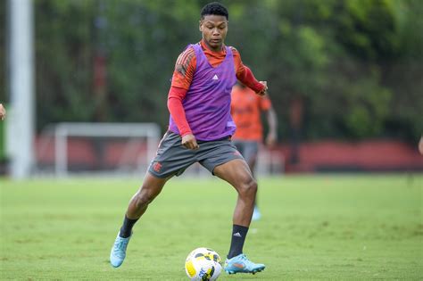 Após Folga Flamengo Se Reapresenta Para Confronto Contra O São Paulo