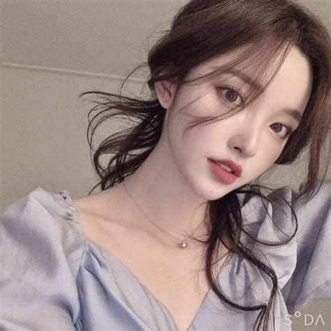 Kim Na Hee In 2020 Ulzzang Korean Girl Uzzlang Girl Ethereal Beauty