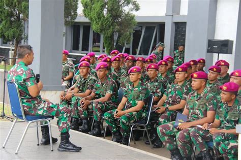 PERWIRA YONIF 2 MARINIR IKUTI PENGARAHAN JAM DANBRIGIF 1 MARINIR