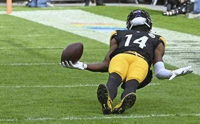 Steelers Beat Ravens 17 10 In A Dramatic 4th Quarter Comeback