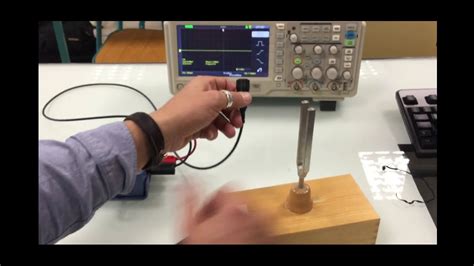 Capter et analyser un son à l oscilloscope YouTube