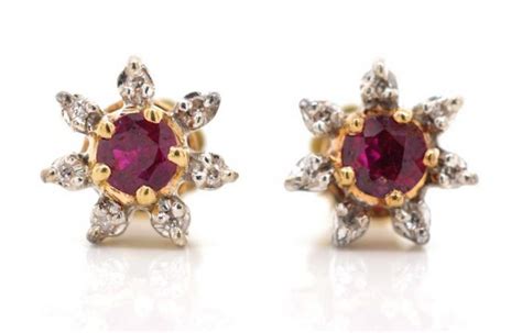 18ct Gold Ruby And Diamond Cluster Earrings 2 7g Earrings Jewellery