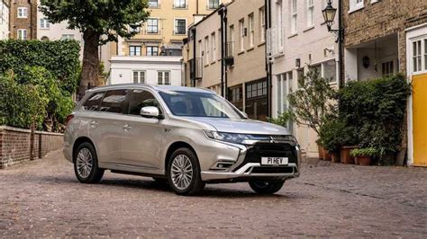 Mitsubishi Outlander Phev Is Britains Best Selling Plug In Hybrid Suv Again