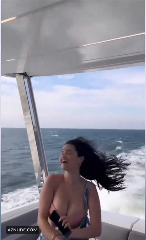 Selena Gomez Bikini Clad Thirst AZNude