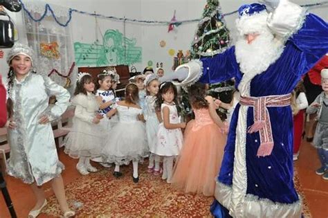 Новогодний утренник Сценарий - Я сама праздник