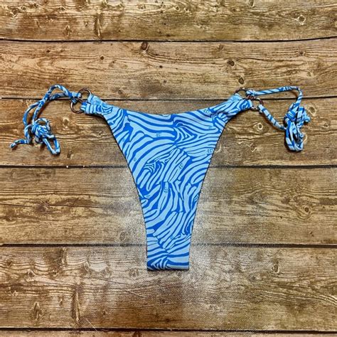 437 Swim Swim Nwt 437 Swim The Paris Bikini Reversible Top In Blue