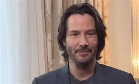 Esta Es La Verdadera Raz N Por La Que Keanu Reeves Regala Gran Parte De