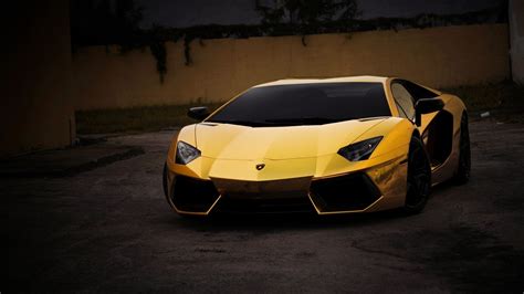 Papel De Parede X Px Carro Lamborghini Aventador Amarelo