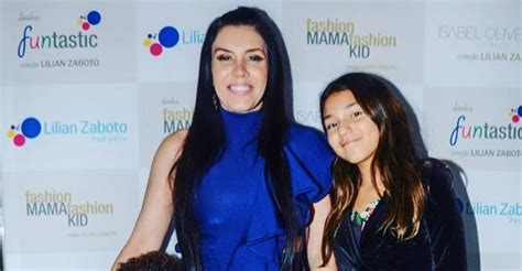 Filha caçula de Simony Pyetra se assume bissexual aos anos Guia Gay São Paulo