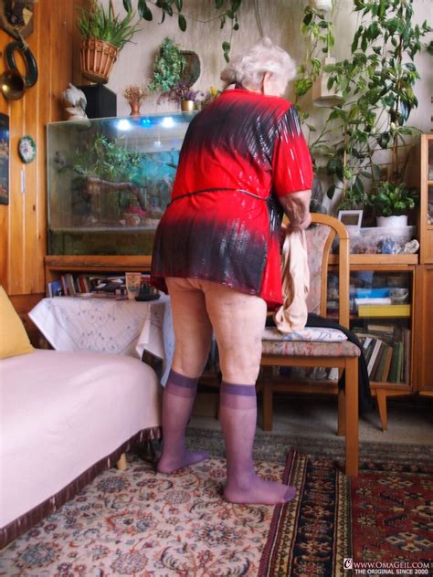 Fat Old Granny Galfira Undresses And Poses Naked In A Solo Show CoedCherry