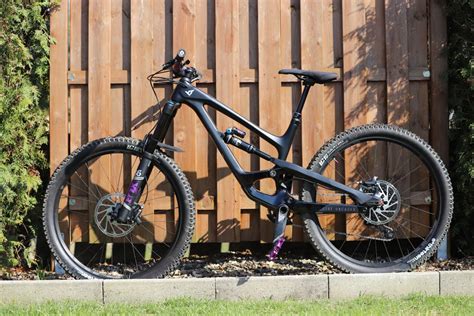 YT Capra Comp CF 2020 Auf Bikeboerse