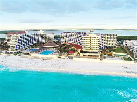 Top 12 Kid-Friendly All Inclusive Resorts in Cancun | Ventura Park Cancun