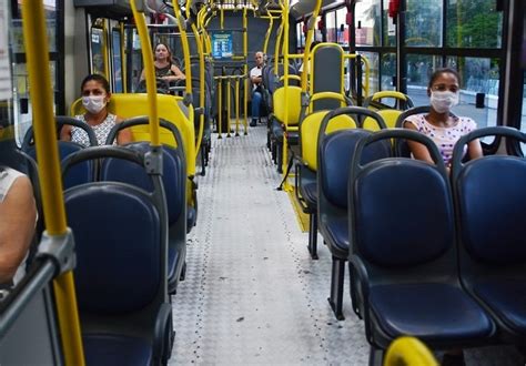 Cinco linhas de ônibus passam a circular horário estendido em João