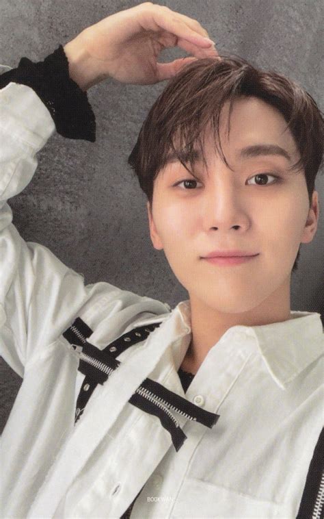 B Kwan Boo Seungkwan Facing The Sun Photocard Scan Vocalist