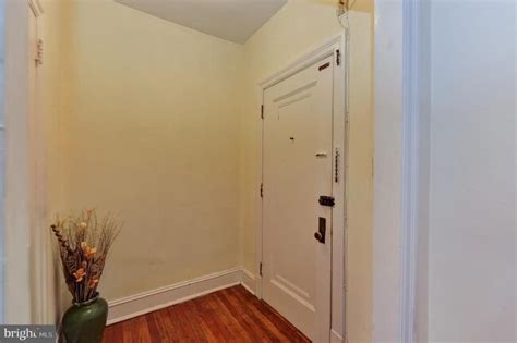 1954 Columbia Rd Nw Unit 207 Washington Dc 20009 Room For Rent In