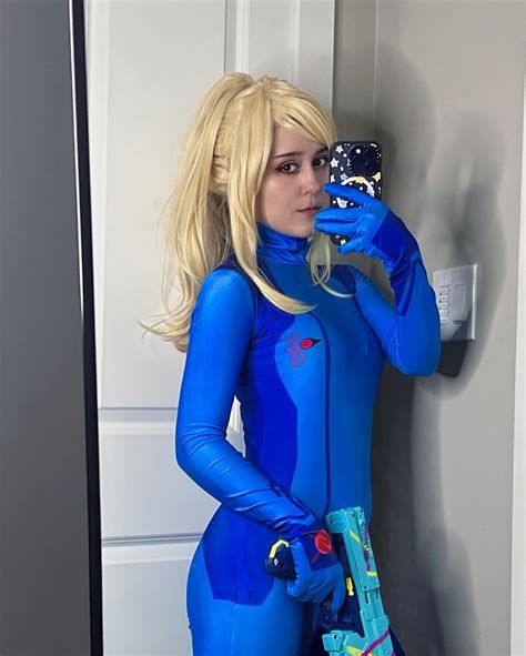 Papi ⋆°‧ | Zero Suit Samus Cosplay 💙 I'm uploading on youtube again, if