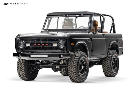 Ford Bronco Restomod Del 1973 Di Velocity Modern Classics