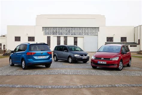 Volkswagen Touran A Mplinit De Ani De La Debu