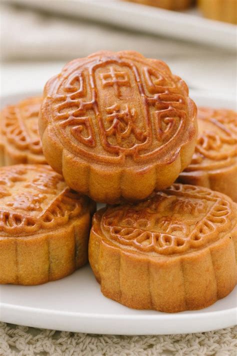 Mooncake 15 Easy Recipes For Traditional Chinese Dessert