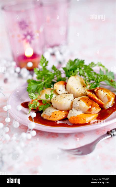 Roast Scallops Hi Res Stock Photography And Images Alamy