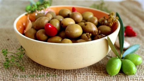 Olive Verdi In Salamoia Ricetta Della Tradizione Calabrese