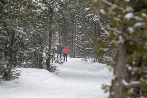 Skiing Town to Town in a Magical Corner of Vermont - The New York Times