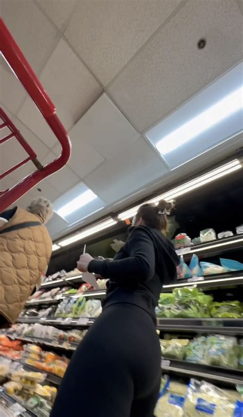 MILF Trader Joes Got Some Good Asss Not OC Spandex Leggings Yoga Pants Forum