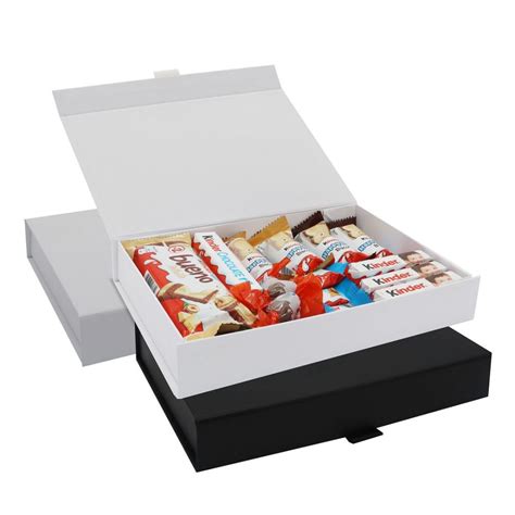 Happy Birthday Chocolate Bars Mix Luxury Gift Hamper - The Online Sweet Shop