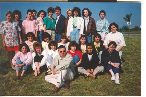 Photo De Classe Terminal Bac Pro Bureautique Secr Tariat De Lyc E