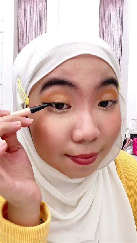 Nyobain Trend Make Up Yang Lagi Viral Kalian Tau Ga Trend Thai Make