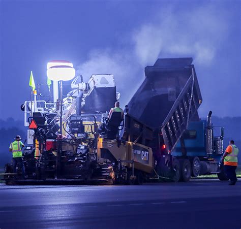 Repaving Blue Grass Airport Runway In 72 Hours Asphalt Magazine