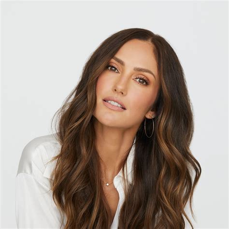 Minka Kelly Reconciling With The Past — Elise Loehnen