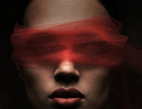 Капли для глаз при синдроме сухого глаза и других неудобствах. Глазные ...