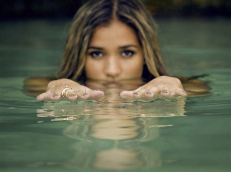 Actress Photos Wallpapers Beautiful Pia Mia Perez Sexy Bikini