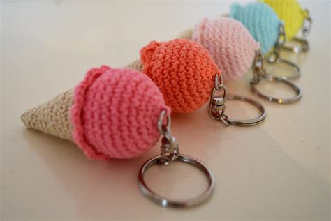 Portes Clefs Gourmands Au Crochet Tuto Inside